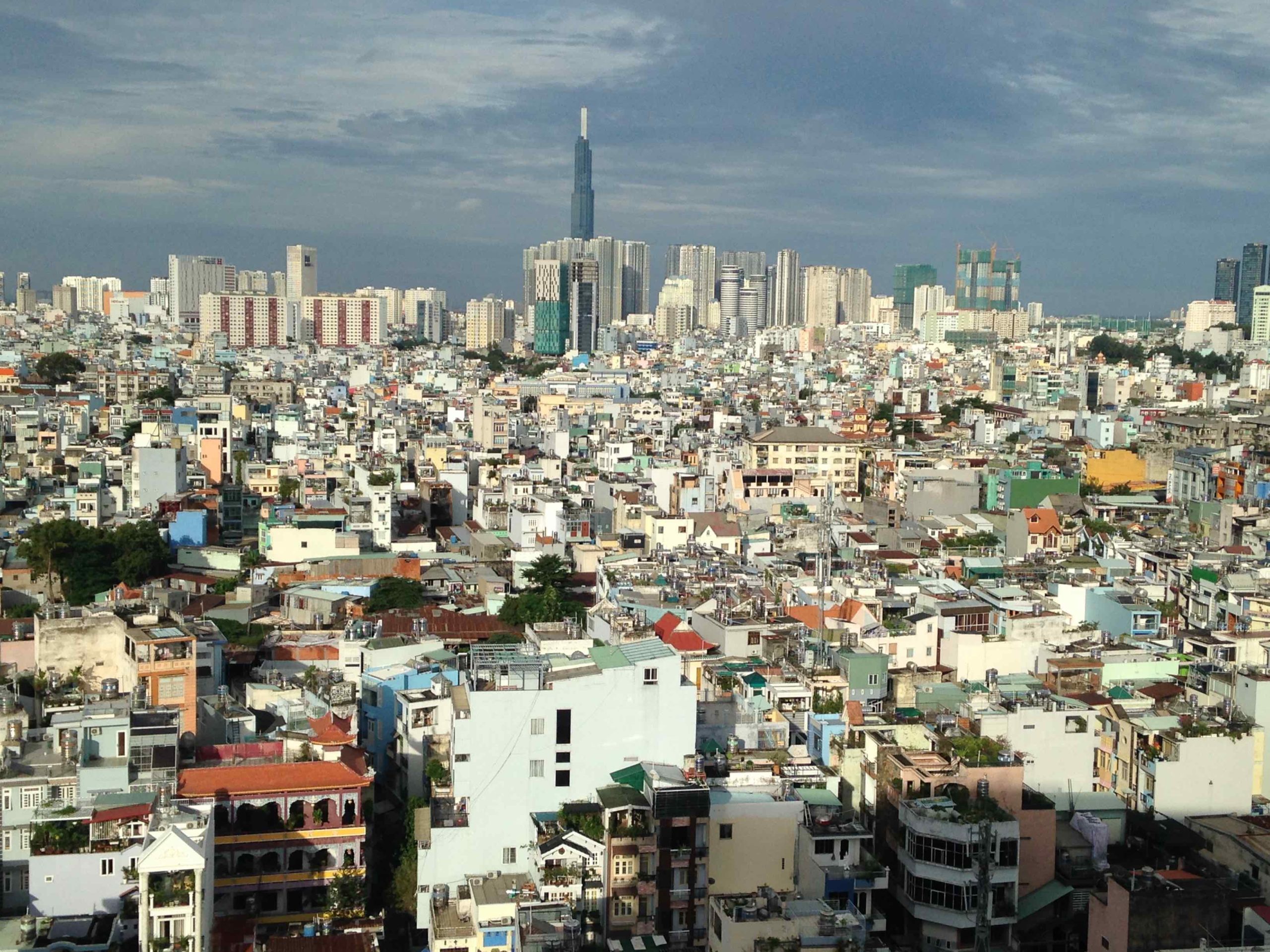 Urbanités sud-est asiatiques / Des ruelles aux tours, la métropolisation vietnamienne à marche forcée