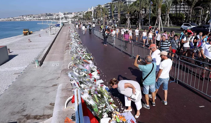 #15 / Pertes et modifications spatiales : la Promenade des Anglais après l’attentat du 14 juillet 2016